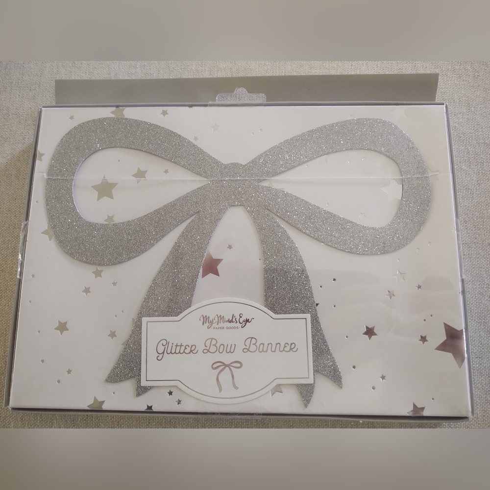 NWt Silver Glitter 🎀 Bow Banner ~ by Mind's Eye ~